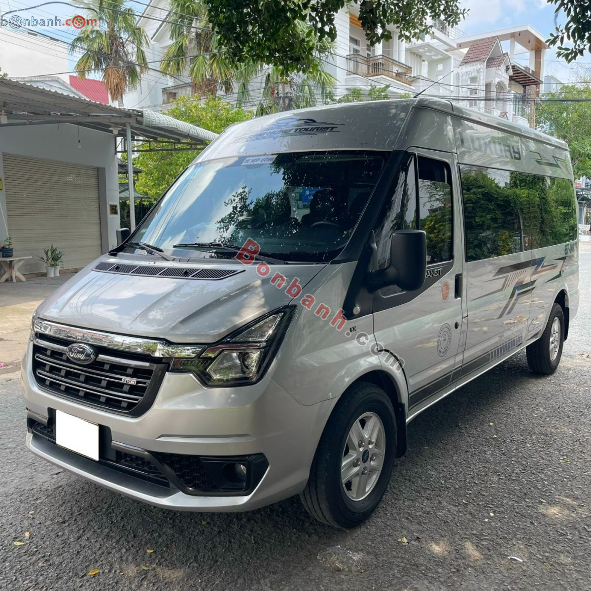 Bán ô tô Ford Transit Tiêu chuẩn - 2023 - xe cũ