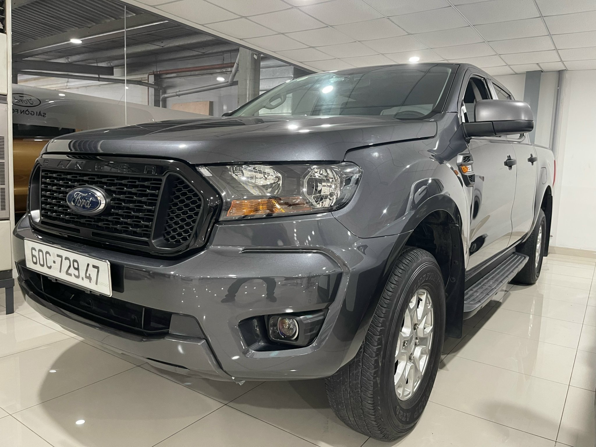 Ford Ranger XLS AT sx 2020 Odo 36.000km xem xe chỉ có rớt tiền nhận xe ạ Phụ kiện: Nắp thùng cuộn, Phim cách nhiệt, ghế da Giá  : 565tr