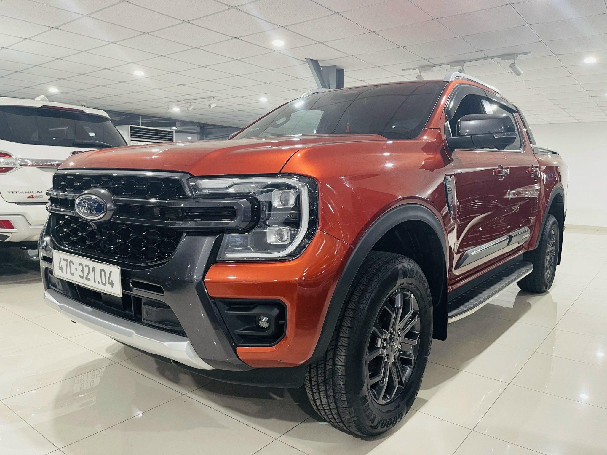 Bán xe siêu lướt Ford Ranger Wildtrack 2 cầu sx  2023  Odo 15.000Km Phụ kiện: full Chất xe zin toàn xe, Sẵn sàng giao ngay ạ